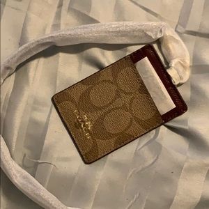 Signature COACH I’d Lanyard